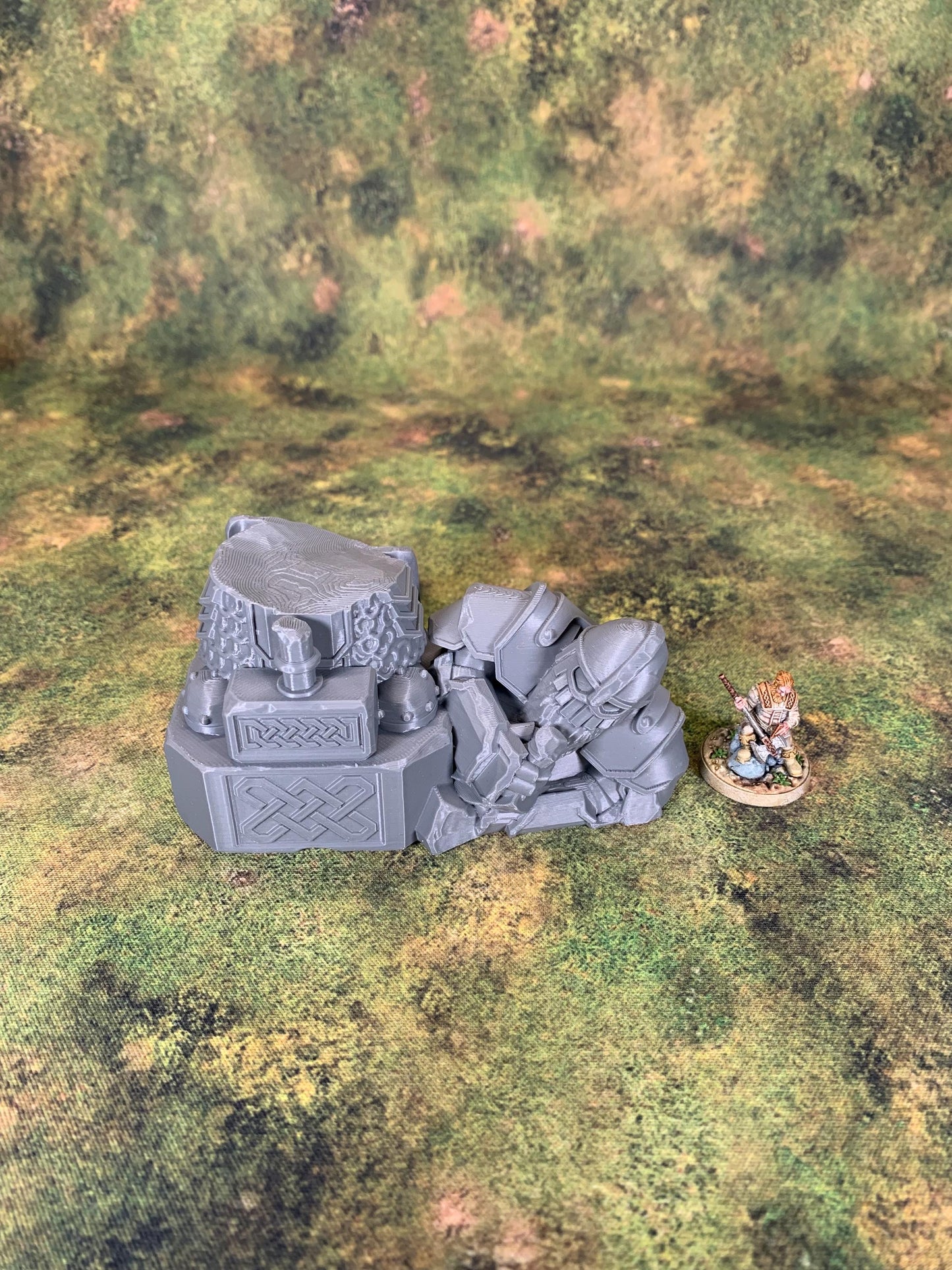 Tabletop Terrain - Dwarven Statues Bundle | Throneroom | Ruins | Dwarf Terrain | 28mm | Wargaming | Fabrikator's Lair | Karak Azgara