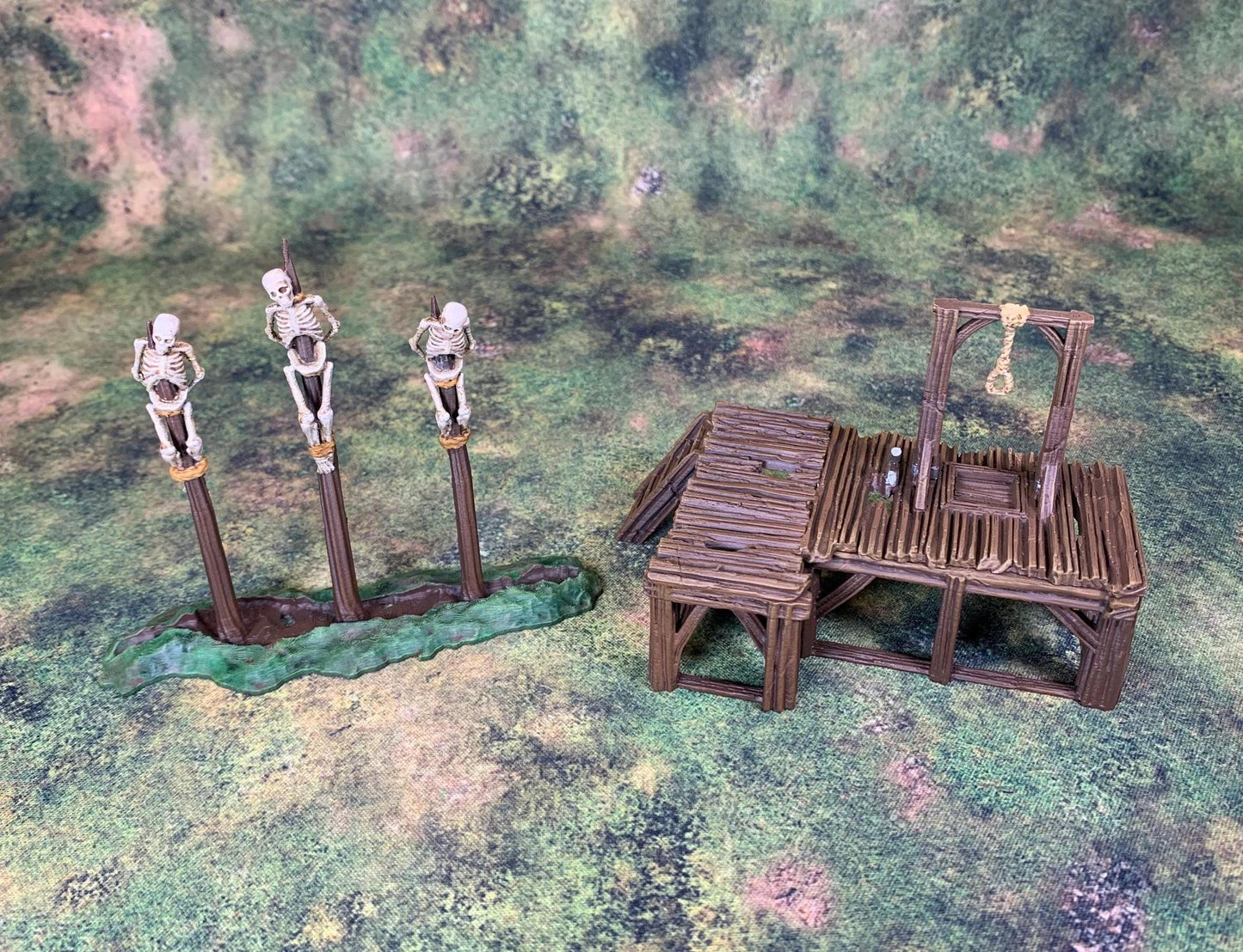 Miniature Gallows Set | Place of Execution Scatter | Impaled Skeletons | Tabletop Terrain | DND | RPG Mini | 28/32mm | Wargames | MyDungeon